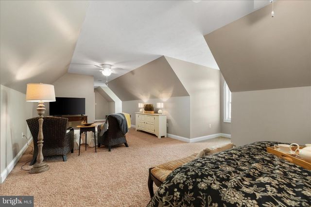 496 CLARY RD, Strasburg, VA 22657