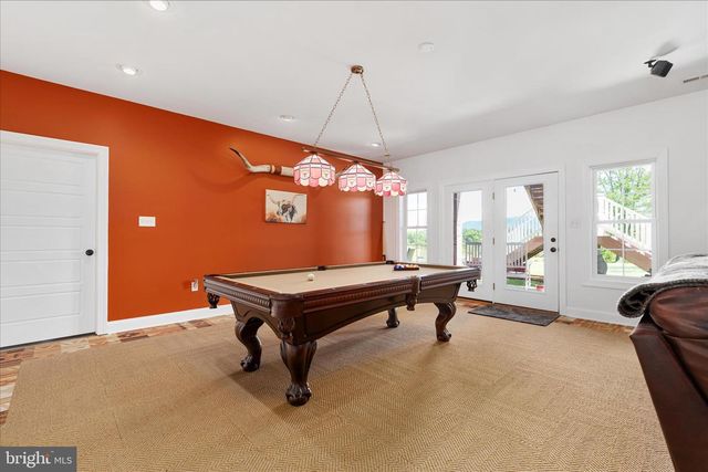 496 CLARY RD, Strasburg, VA 22657