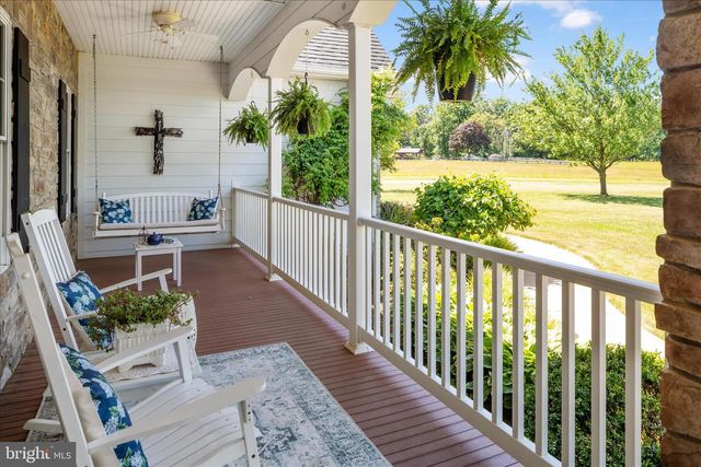 496 CLARY RD, Strasburg, VA 22657