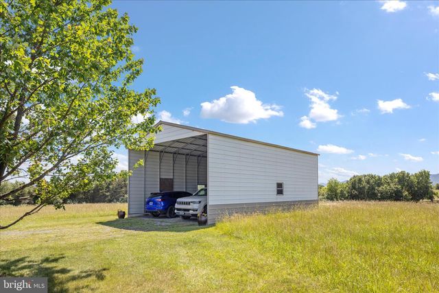 496 CLARY RD, Strasburg, VA 22657