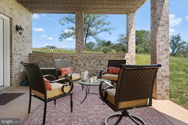 496 CLARY RD, Strasburg, VA 22657