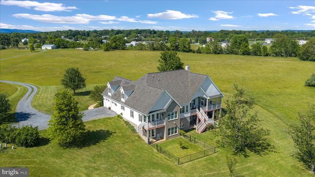 496 CLARY RD, Strasburg, VA 22657