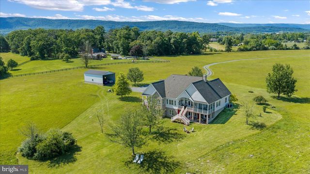 496 CLARY RD, Strasburg, VA 22657