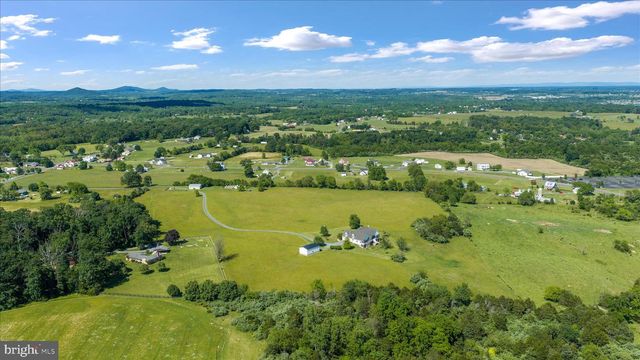 496 CLARY RD, Strasburg, VA 22657