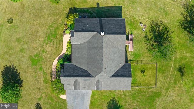 496 CLARY RD, Strasburg, VA 22657