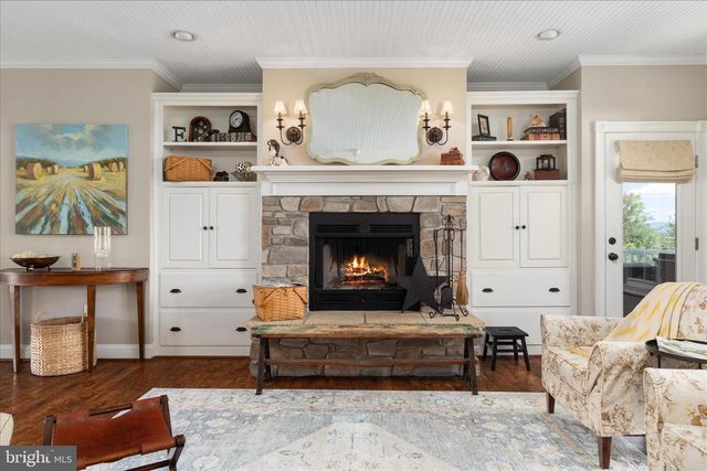 496 CLARY RD, Strasburg, VA 22657
