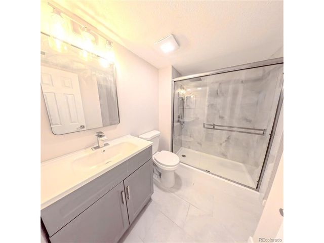 8335 Fairmount Dr 4-102, Denver, CO 80247