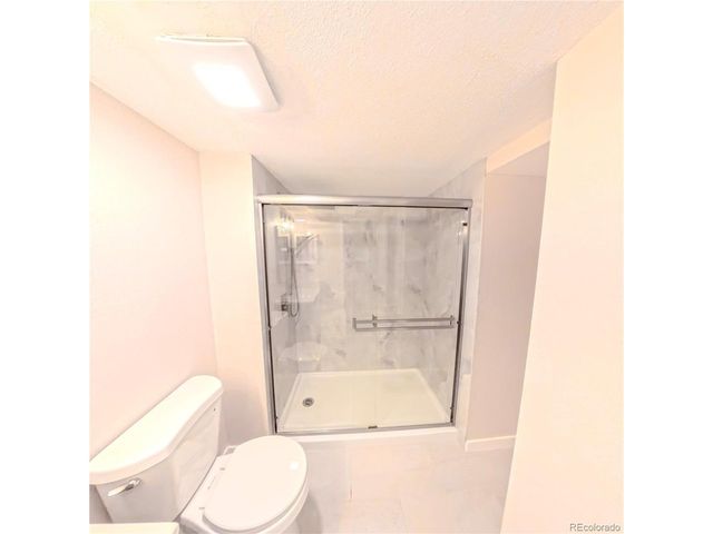 8335 Fairmount Dr 4-102, Denver, CO 80247