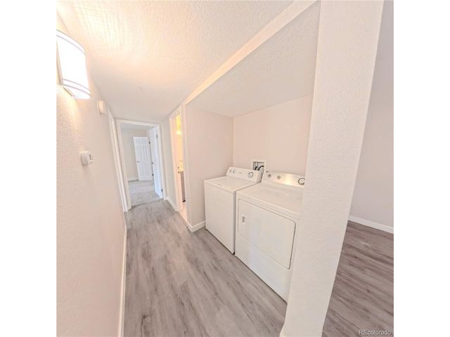 8335 Fairmount Dr 4-102, Denver, CO 80247