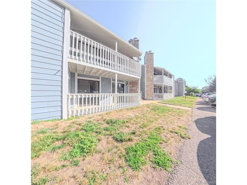 8335 Fairmount Dr 4-102, Denver, CO 80247