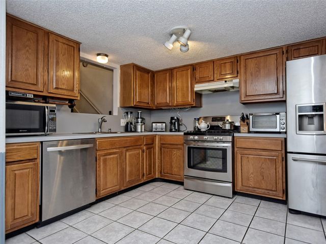 7801 Palacios DR, Austin, TX 78749
