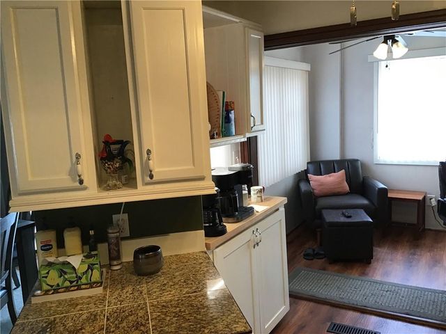 8395 NW WAUKOMIS Drive, Kansas City, MO 64151