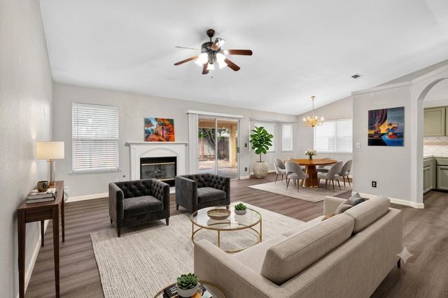 5438 N State Street, Fresno, CA 93722