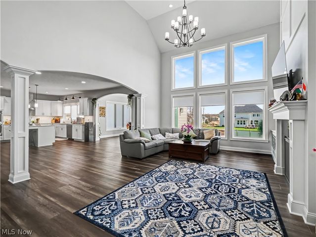 11005 Chippewa Path, North Royalton, OH 44133