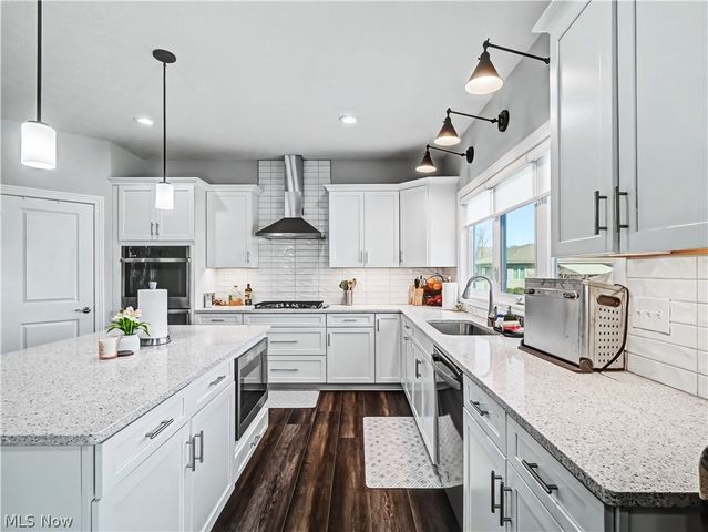 11005 Chippewa Path, North Royalton, OH 44133