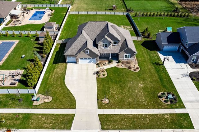 11005 Chippewa Path, North Royalton, OH 44133