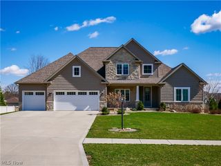 11005 Chippewa Path, North Royalton, OH 44133