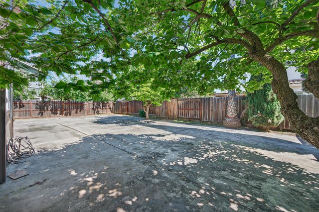 9202 Blue Grass Drive, Stockton, CA 95210