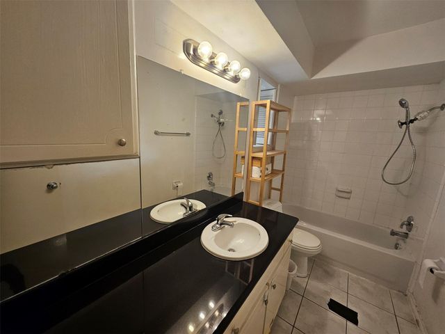 7900 Westheimer Road 234, Houston, TX 77063