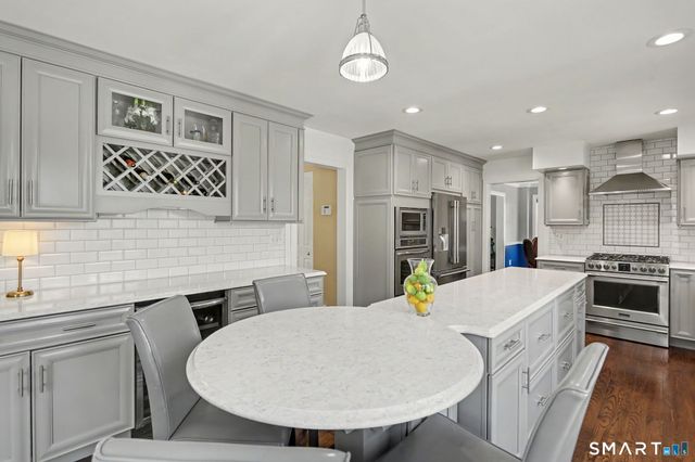 41 Henry Albert Drive, Milford, CT 06460