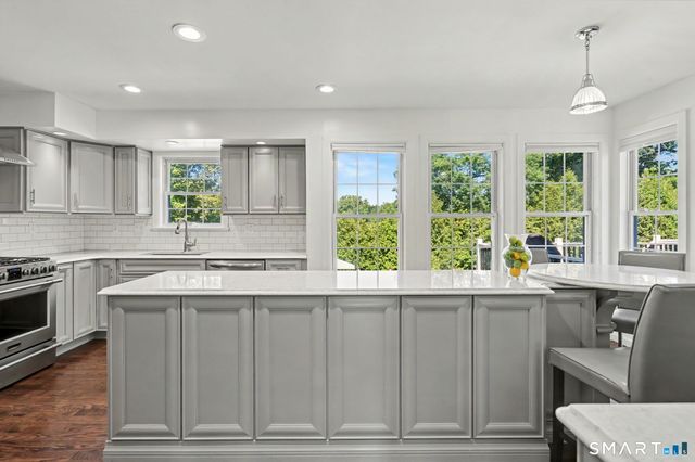 41 Henry Albert Drive, Milford, CT 06460