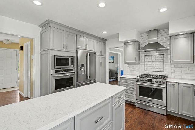 41 Henry Albert Drive, Milford, CT 06460
