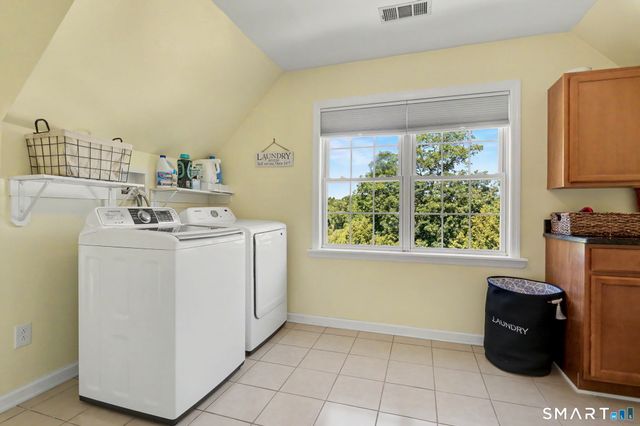 41 Henry Albert Drive, Milford, CT 06460