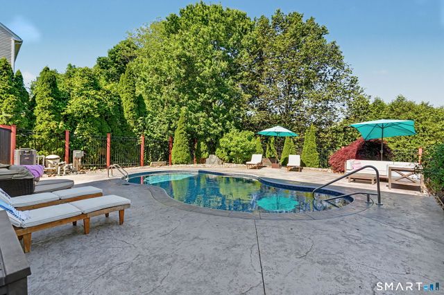 41 Henry Albert Drive, Milford, CT 06460