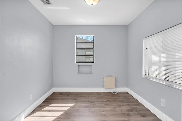 5107 37TH STREET N, St Petersburg, FL 33714