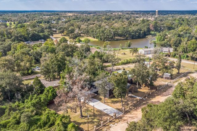 24578 Derry Street, Hempstead, TX 77445
