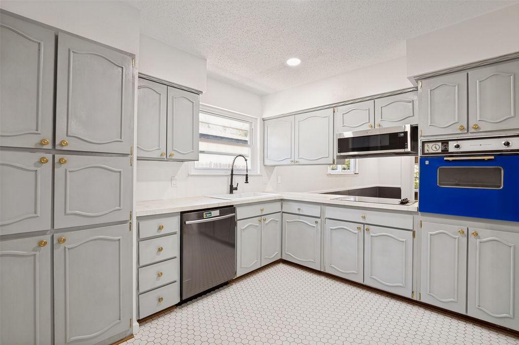 2913 David Lane, Arlington, TX 76013 — photo 5