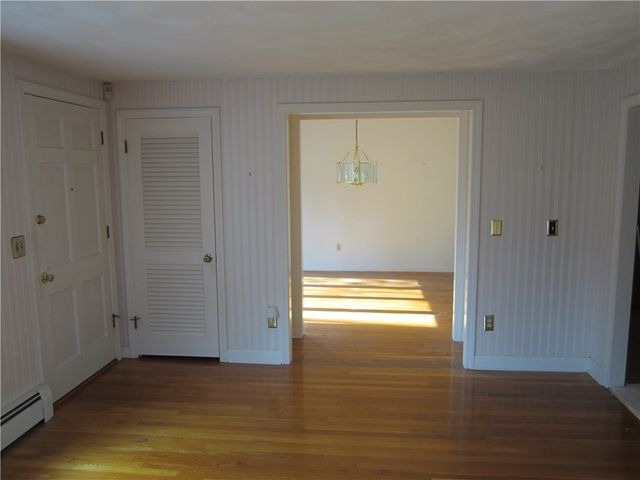 29 Valley Street, Cranston, RI 02920