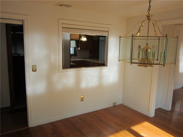 29 Valley Street, Cranston, RI 02920