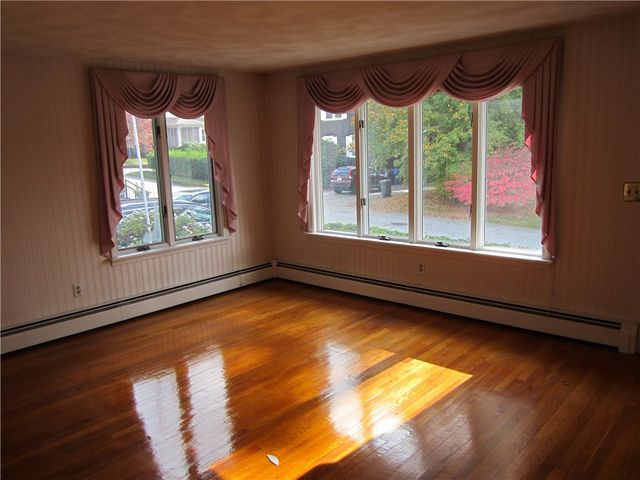 29 Valley Street, Cranston, RI 02920