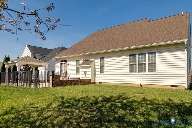 1501 Centerville Parke Dr, Manakin Sabot, VA 23103