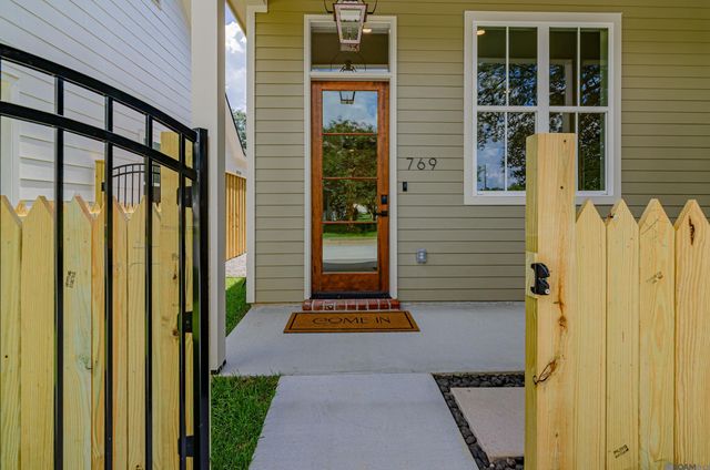 769 Saint Landry St, Baton Rouge, LA 70806