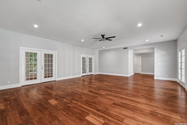 825 Eventide, Terrell Hills, TX 78209