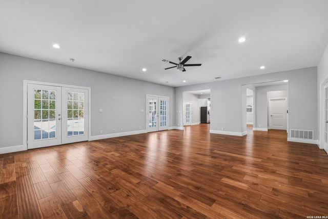 825 Eventide, Terrell Hills, TX 78209