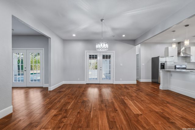 825 Eventide, Terrell Hills, TX 78209