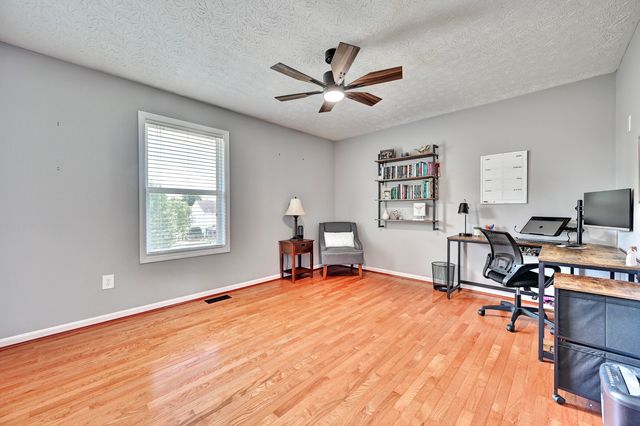 2061 Bluestem Drive, Burlington, KY 41005