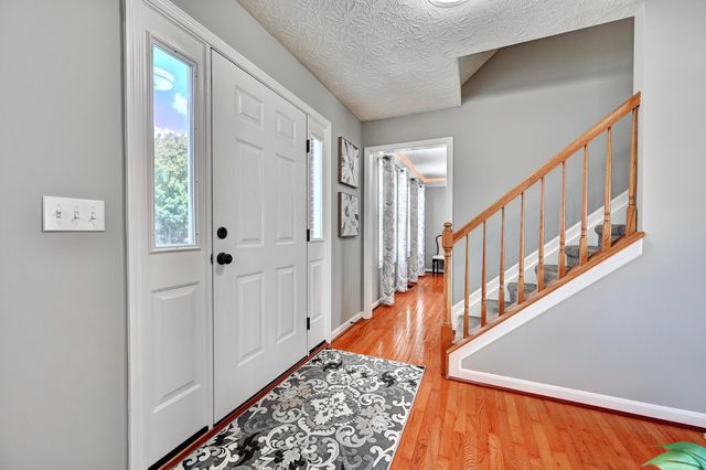 2061 Bluestem Drive, Burlington, KY 41005