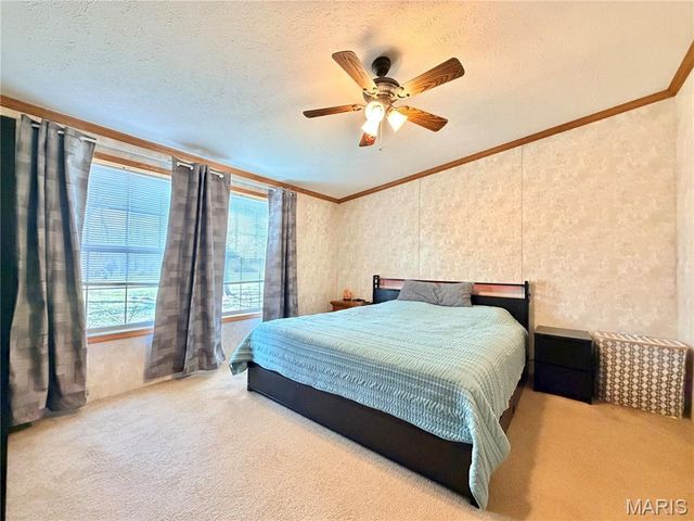 8048 Lakeside Drive, Caseyville, IL 62232