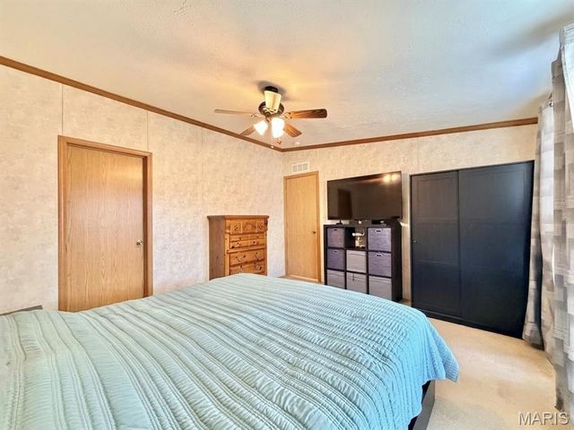 8048 Lakeside Drive, Caseyville, IL 62232