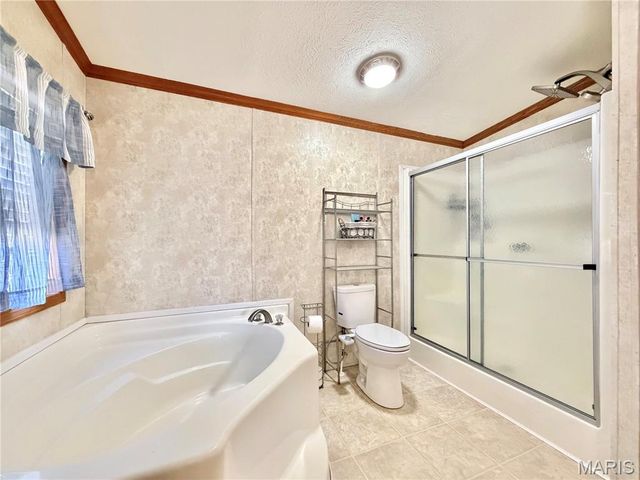 8048 Lakeside Drive, Caseyville, IL 62232