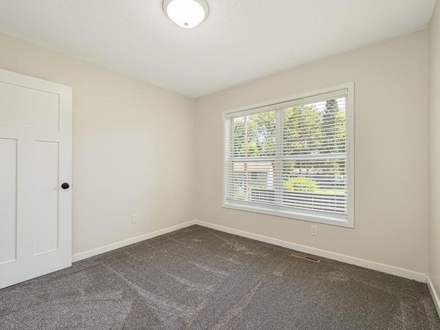 85 Maple Island Road, Lakeville, MN 55044