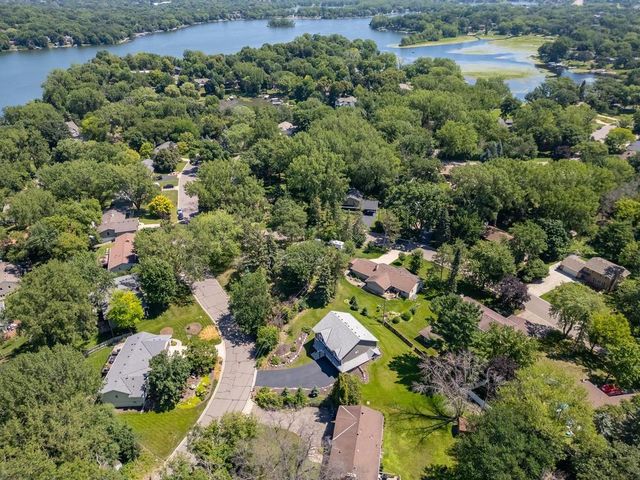 85 Maple Island Road, Lakeville, MN 55044