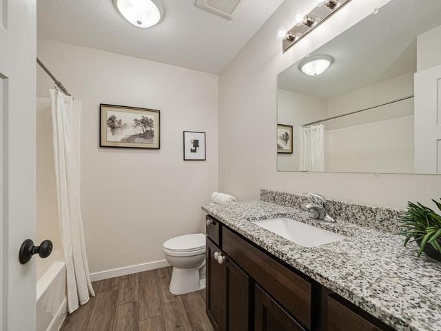 85 Maple Island Road, Lakeville, MN 55044