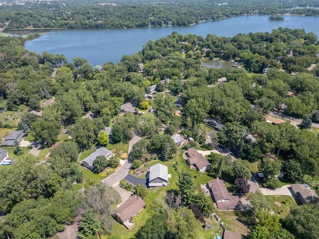 85 Maple Island Road, Lakeville, MN 55044