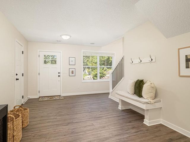 85 Maple Island Road, Lakeville, MN 55044