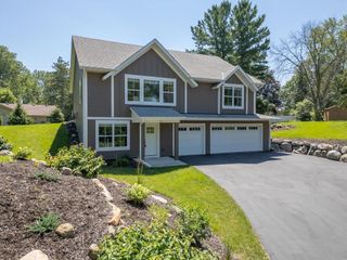 85 Maple Island Road, Lakeville, MN 55044